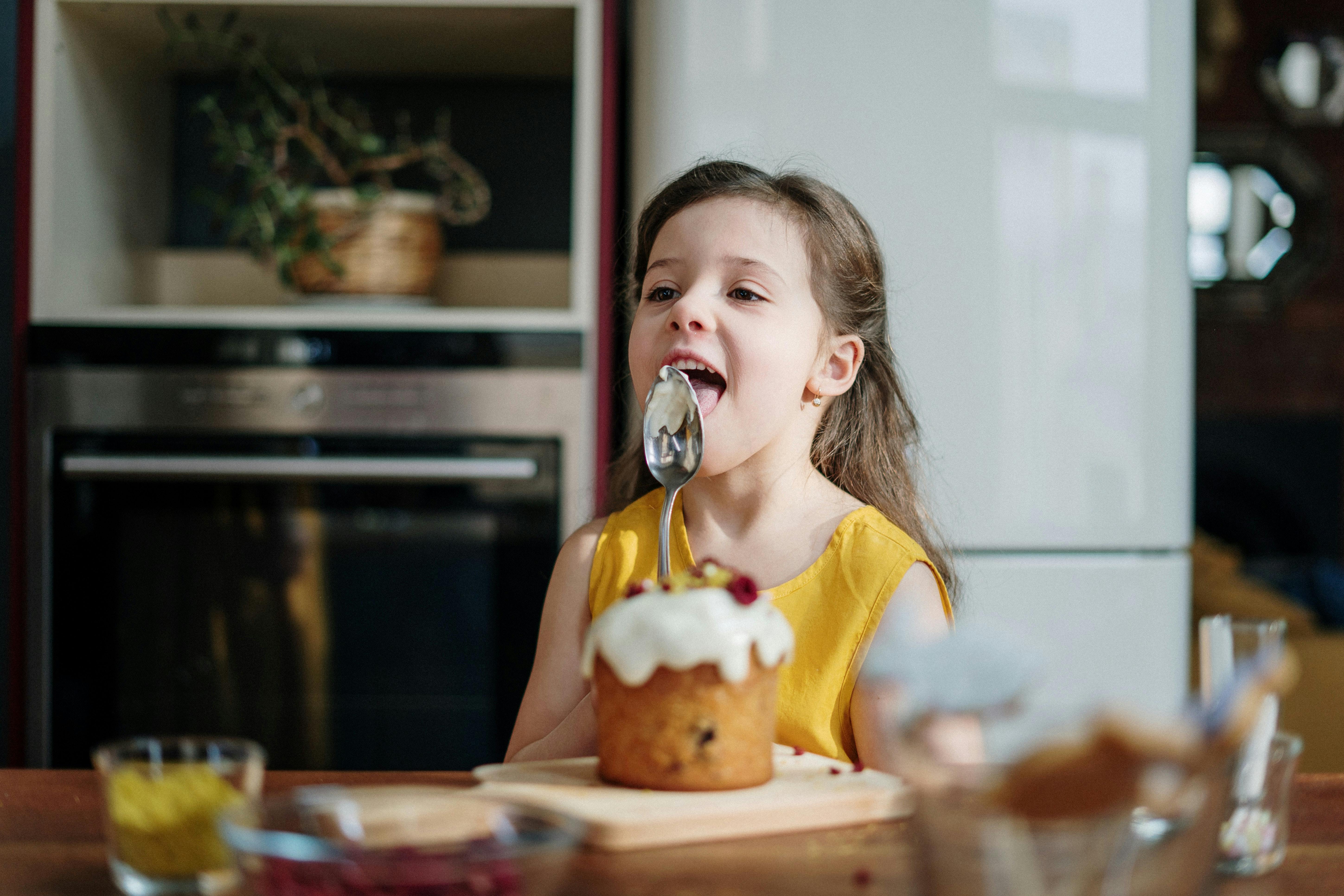 Cuisine : décorer des gâteaux pour occuper les enfants
